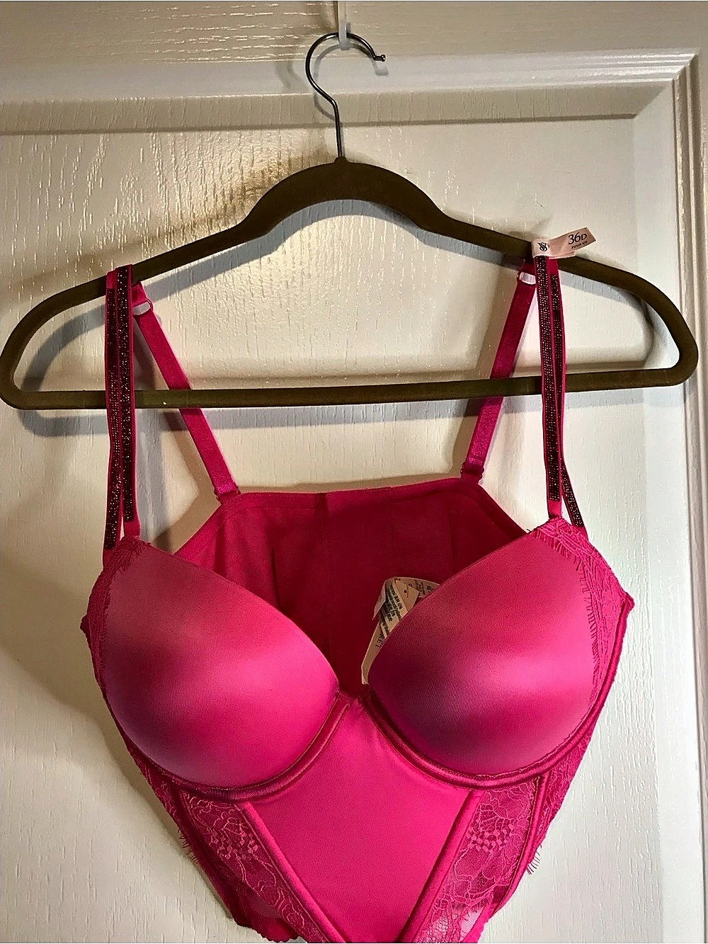 Victoria's Secret Very Sexy Push-Up Lace Push-Up Bra in Pink Size 36D/80D NWT